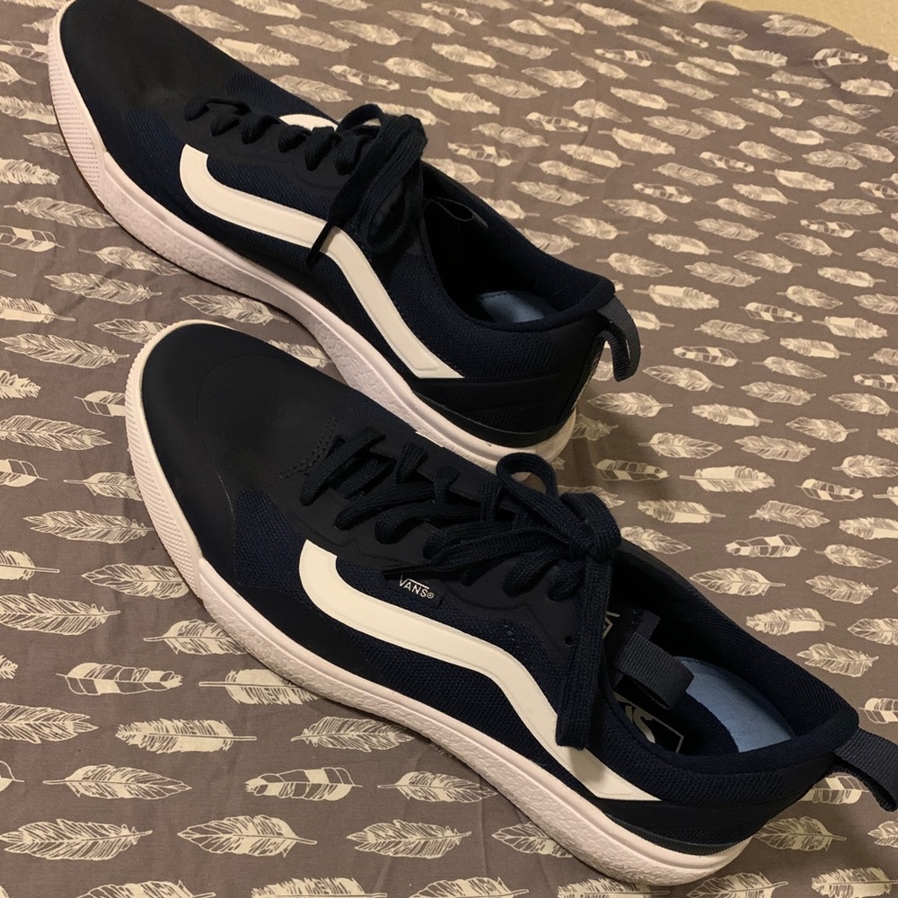 Vans Ultra Range shoes Navy blue